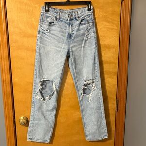 American Eagle Outfitters Light Blue Distressed Boyfriend Jeans